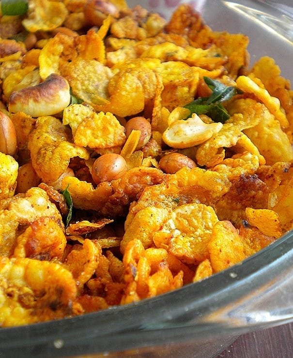 Chatpata Makka Chivda